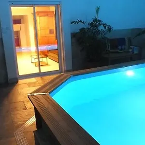 La Petite Maison Sous Les Pins Hébergement de vacances